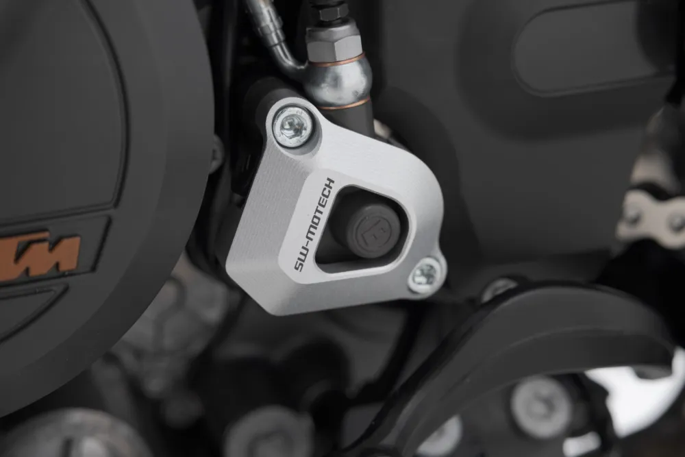 Poslední Šance SW-Motech Ochrana pomocného válce spojky - stříbrná. Modely KTM. - SW-Motech Ochrana pomocného válce spojky - stříbrná. Modely KTM. ► koupit online na FC-Moto